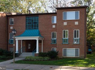 11813 Breton Ct APT 22D, Reston, VA 20191