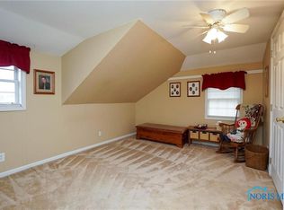 201 E Hobart Ave, Findlay, OH 45840