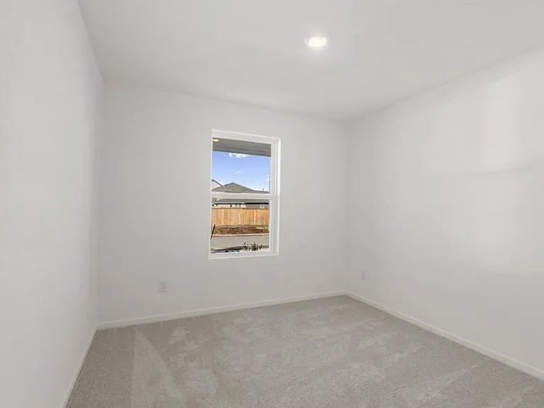 2706 Pebble Whisper Dr — Photo 4