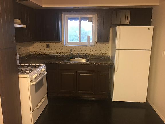 3rd image of 1238 Allerton Ave