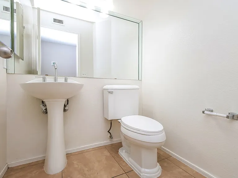 1232 W Riviera Dr — Photo 15