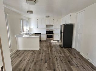 711 W Queen St, Inglewood, CA 90301