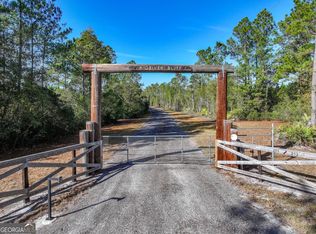 279 Mid River Rd, White Oak, GA 31568