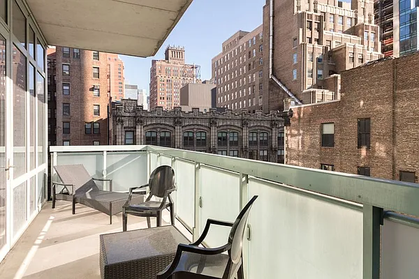 Sold by Stribling | media 14