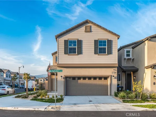 16724 Grapefruit Ln, Fontana, CA 92336
