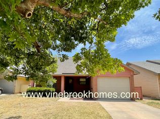 2129 Santa Ana Ct, Portales, NM 88130