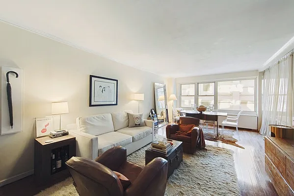 Sold by Nest Seekers International | media 6