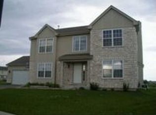 326 Cloverleaf Ct, Dekalb, IL 60115