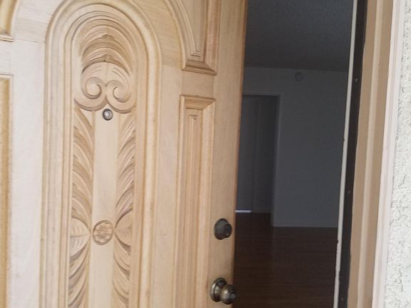 2nd image of 308 Loma Vista St