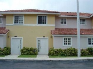 2168 NE 167th St, North Miami Beach, FL 33162