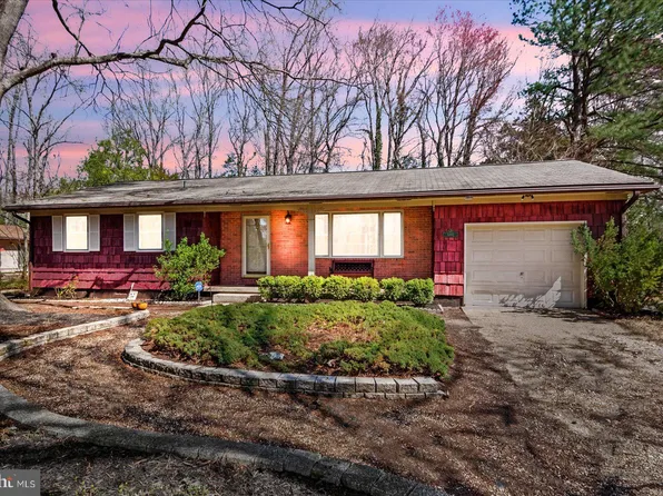 5451 Payne Dr, King George, VA 22485