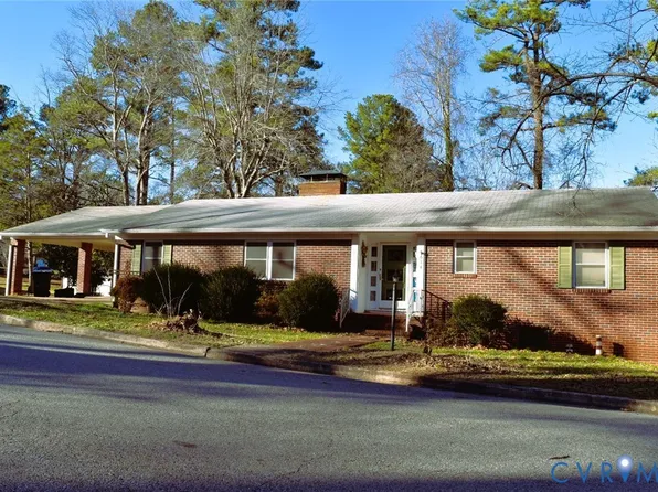 614 Walker St, Chase City, VA 23924