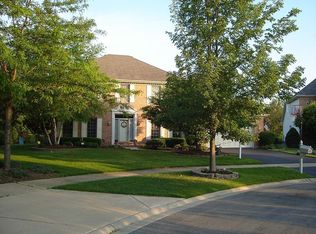 715 Sherwood Ct, Naperville, IL 60565