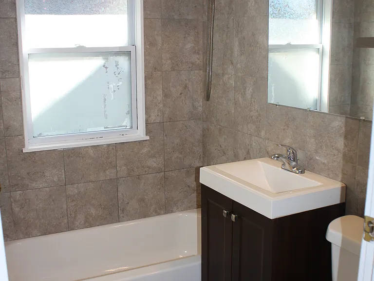 5725 Highland Ave — Photo 20