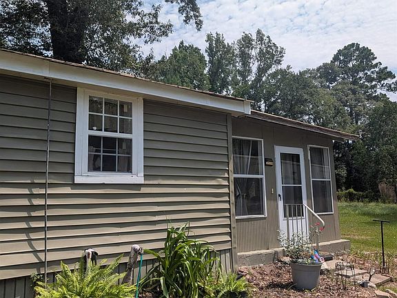 2nd image of 2733 Carolyn Sue Dr
