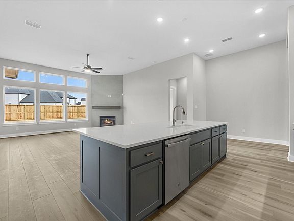 3rd image of 8031 Sunny Rdg