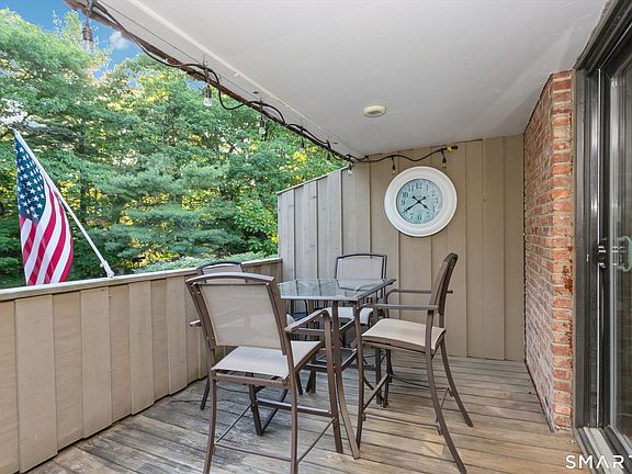 2nd image of 98 Gillies Lane #98