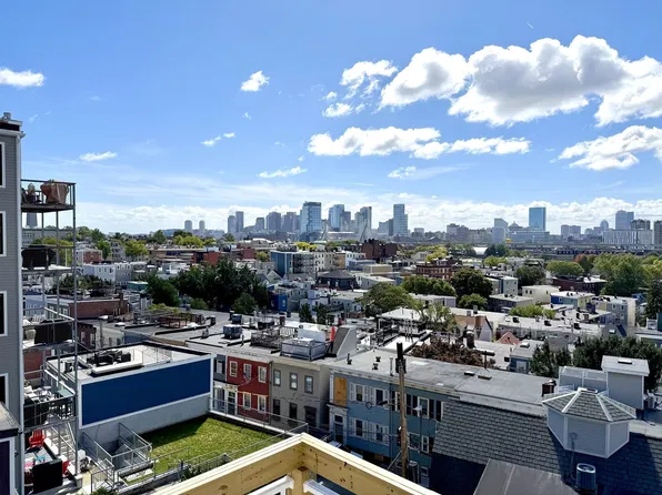 292 Bunker Hill St APT 3, Charlestown, MA 02129