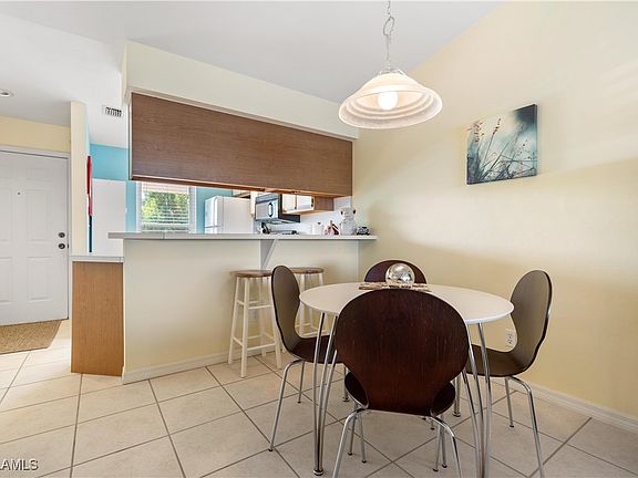 3rd image of 1025 Mainsail Dr Unit 212