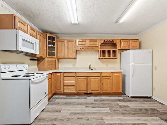3rd image of 225 W Jefferson St Ste 7