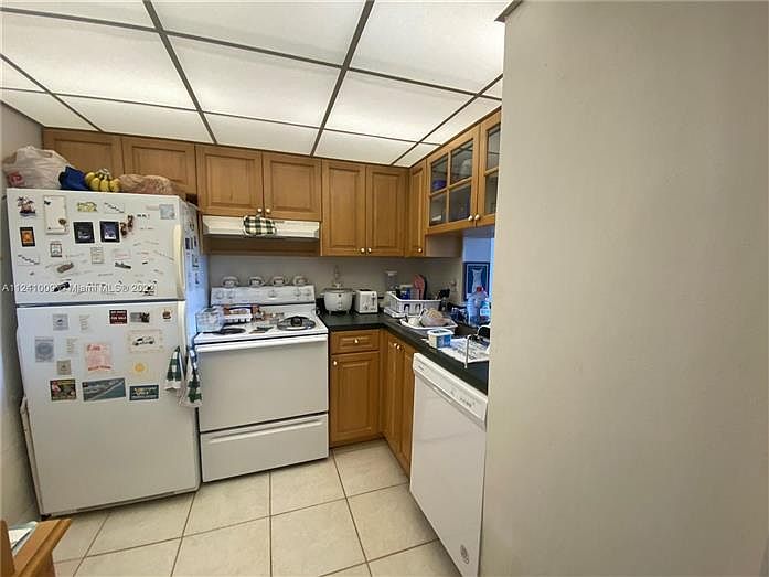 2nd image of 9310 Fontainebleau Blvd APT 512