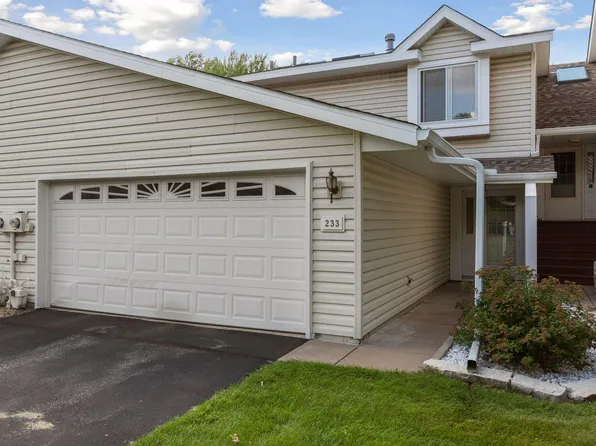 233 96th Ln NE, Blaine, MN 55434