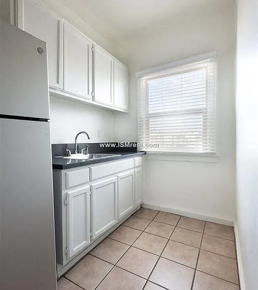 Kenmore Apartments — Photo 7
