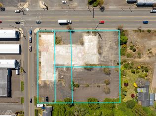 1088 Newmark Ave, Coos Bay, OR 97420