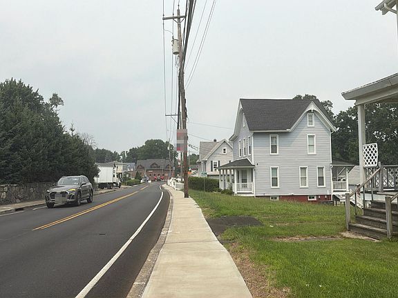5th image of 26 N Liberty Dr