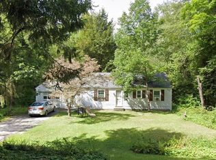 44 Old Hawleyville Rd, Newtown, CT 06470
