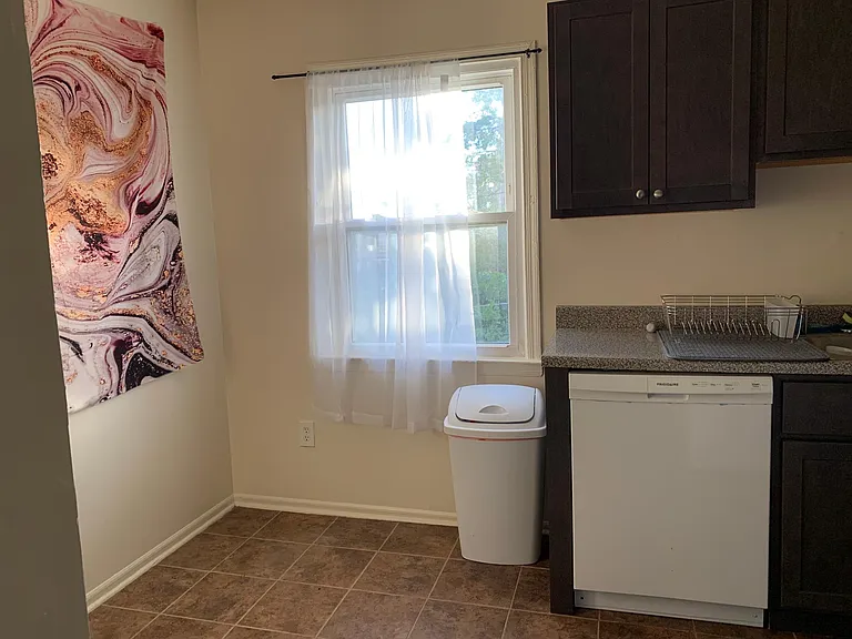 526 E 2nd St #6B — Photo 8
