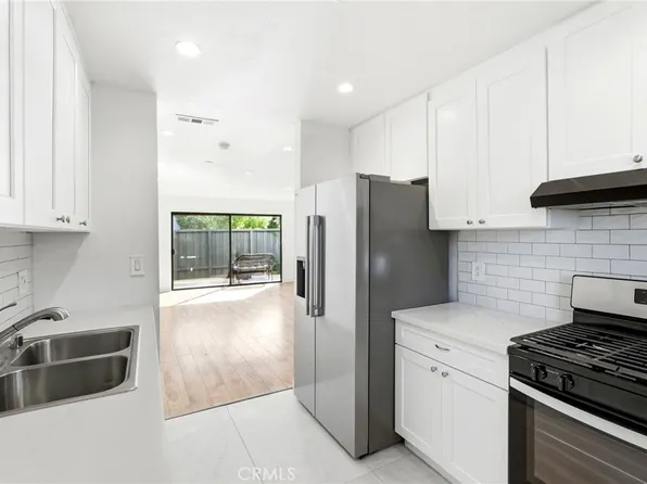 11311 Tampa Ave Unit 21, Porter Ranch, CA 91326