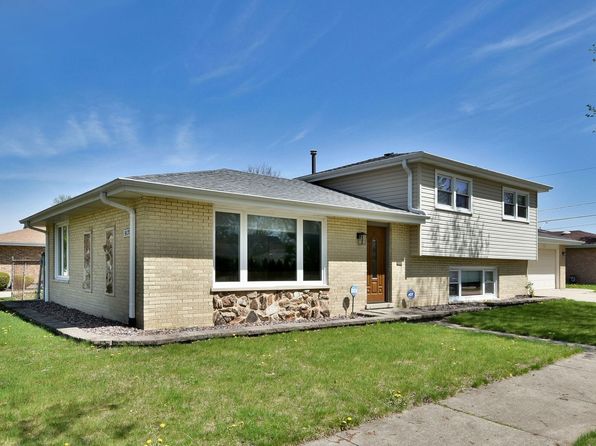9137 Moody Ave, Oak Lawn, IL 60453