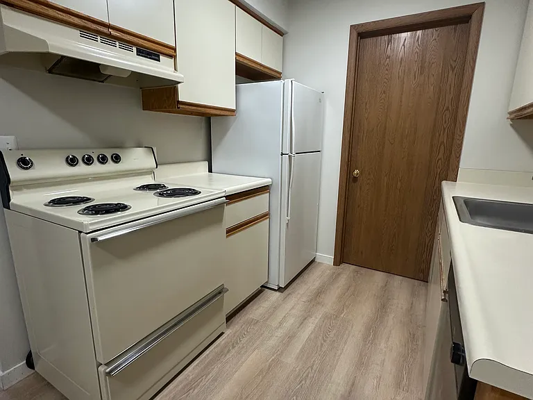 33621 Utica Rd #16 — Photo 6