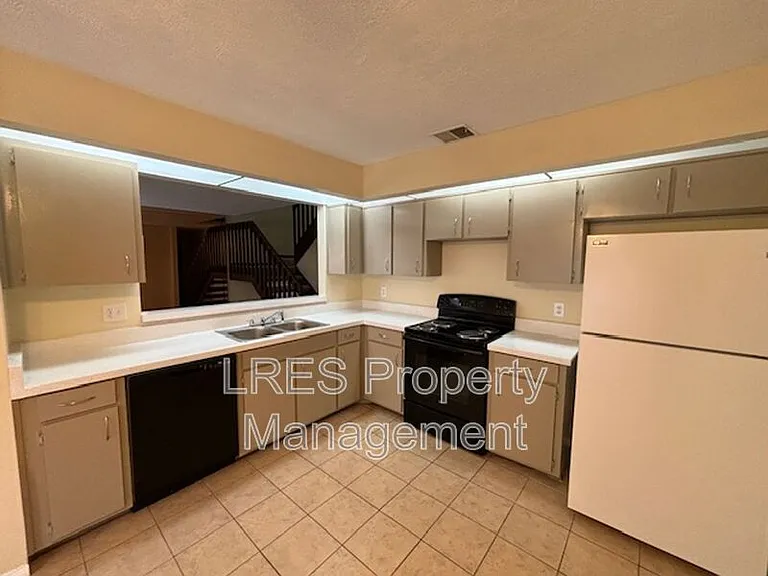 4444 Ring Neck Rd — Photo 12