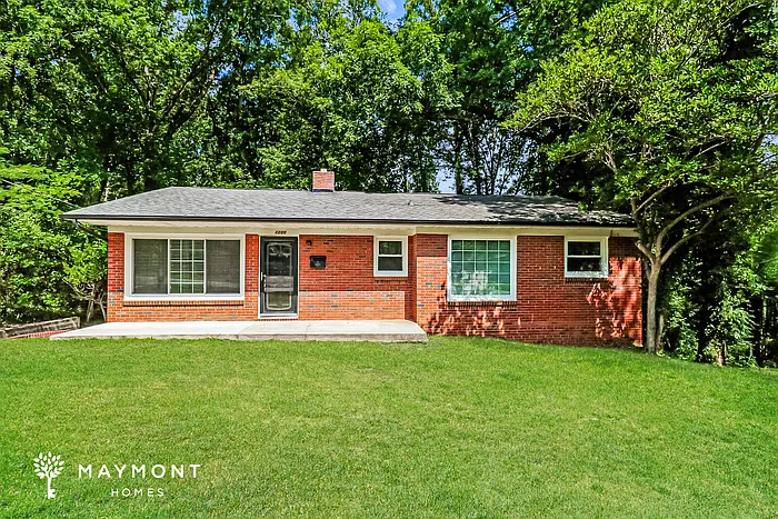 1200 East Dr
