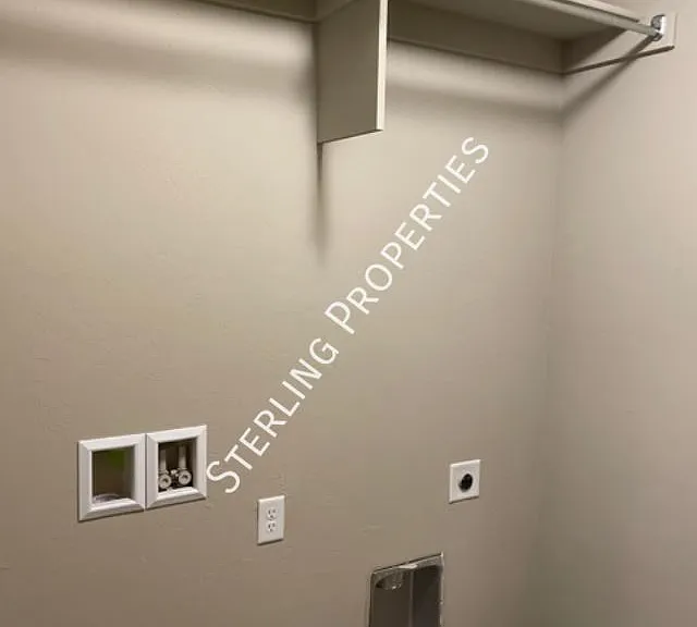 421 Compass Dr — Photo 6
