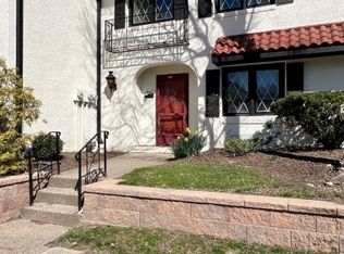 6L Dorado Dr, Morristown, NJ 07960