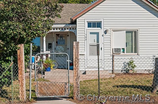 2nd image of 500 W 23rd St