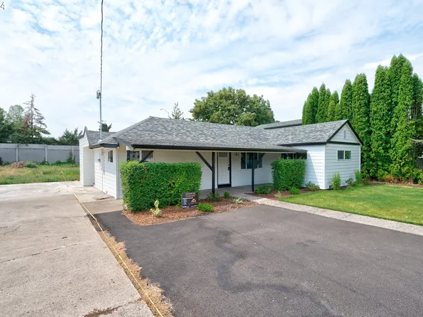 2215 Fisher Rd NE, Salem, OR 97305