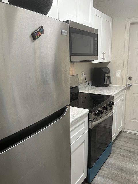 1st image of 1417 NW 7th Ave APT 2