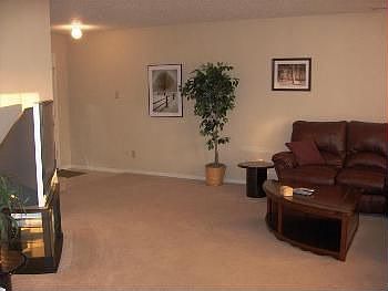 4th image of 1834 Southernwood Ln