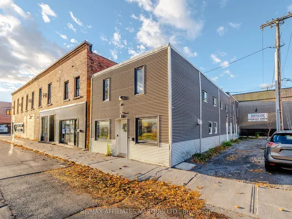 9 1st St E, Cornwall, ON K6H 1K5