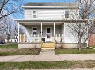 128 S 8th St, Rochelle, IL