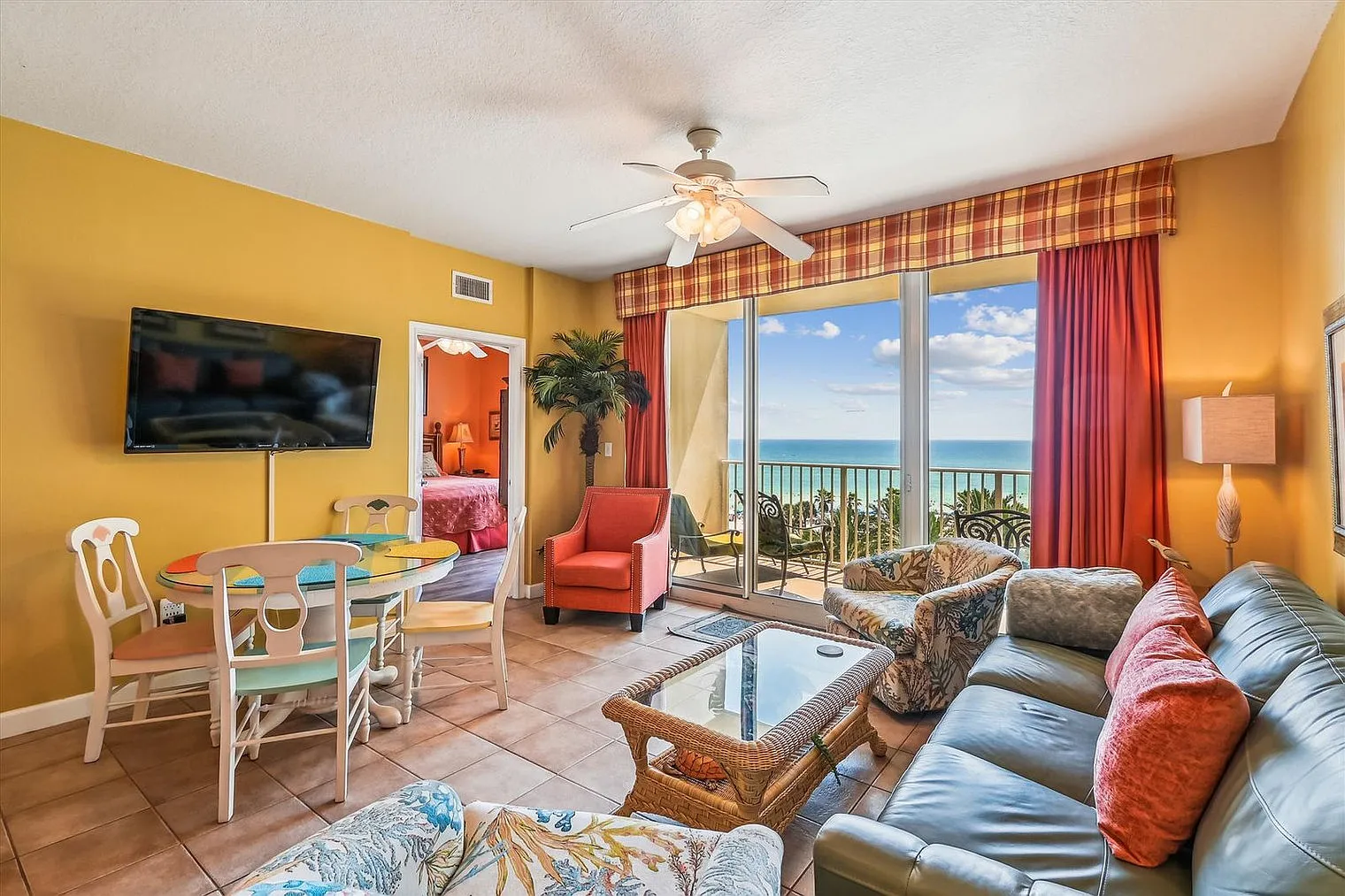 2 bed, 2.0 bath, 1184 sqft, $4,423 — Photo 1