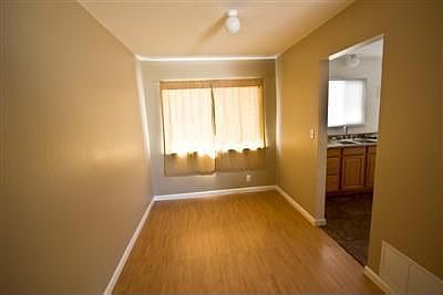 3rd image of 1909 Manzanita Dr