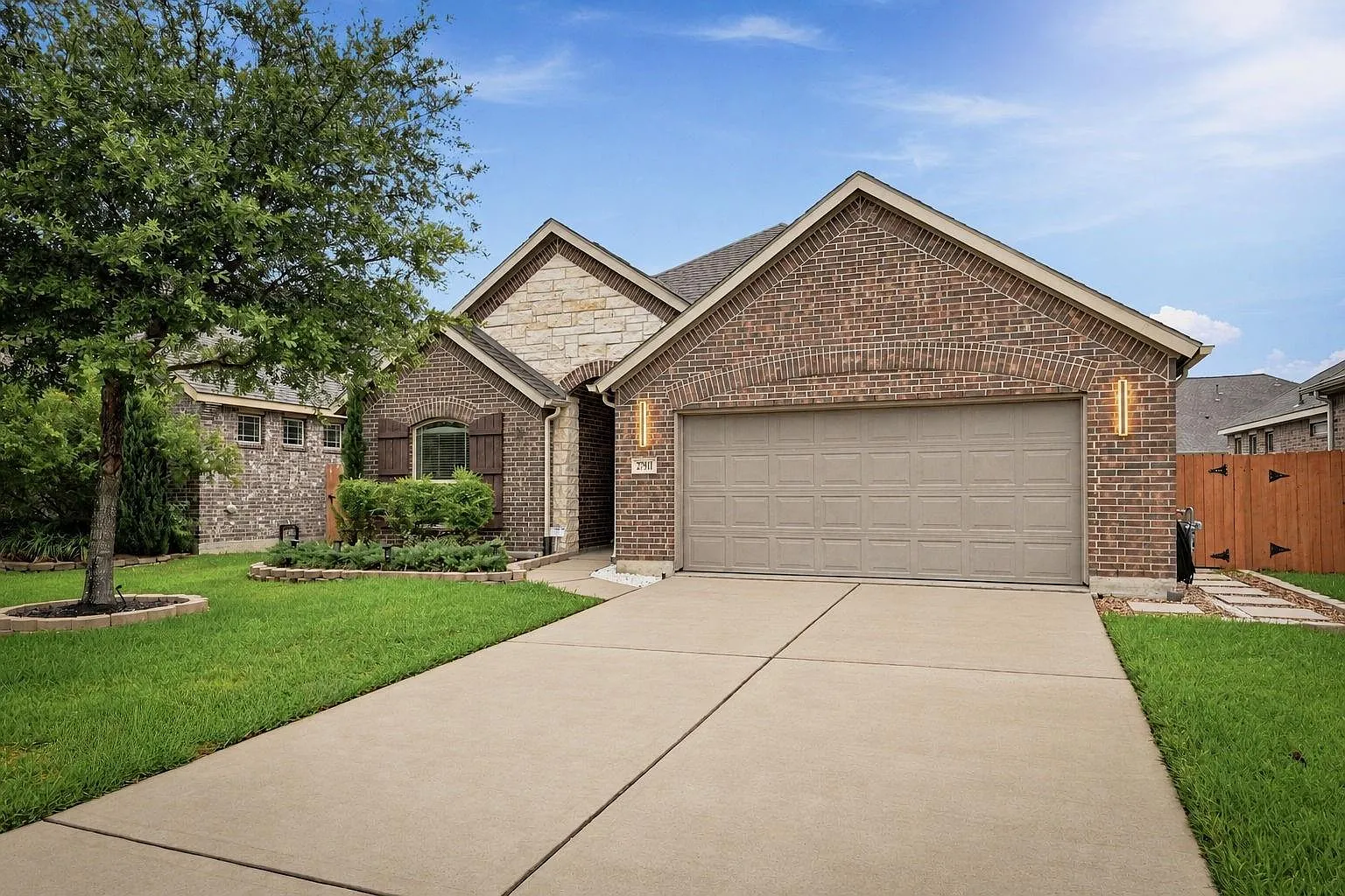 4 bed, 3.0 bath, 2132 sqft, $2,750 — Photo 2