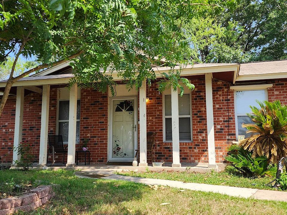 1st image of 7522 Valley Oak St