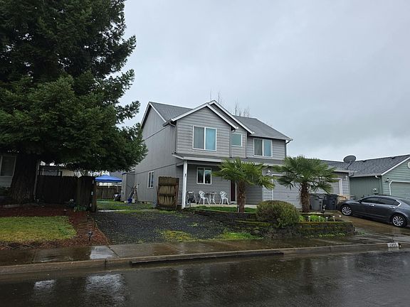 3rd image of 2455 Boston St SE