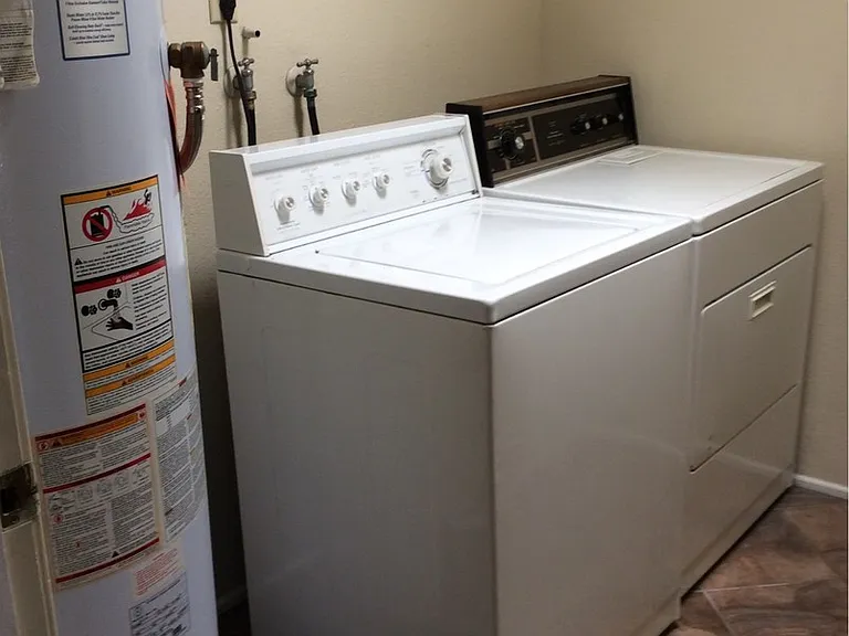 405 Jardin Pl — Photo 11